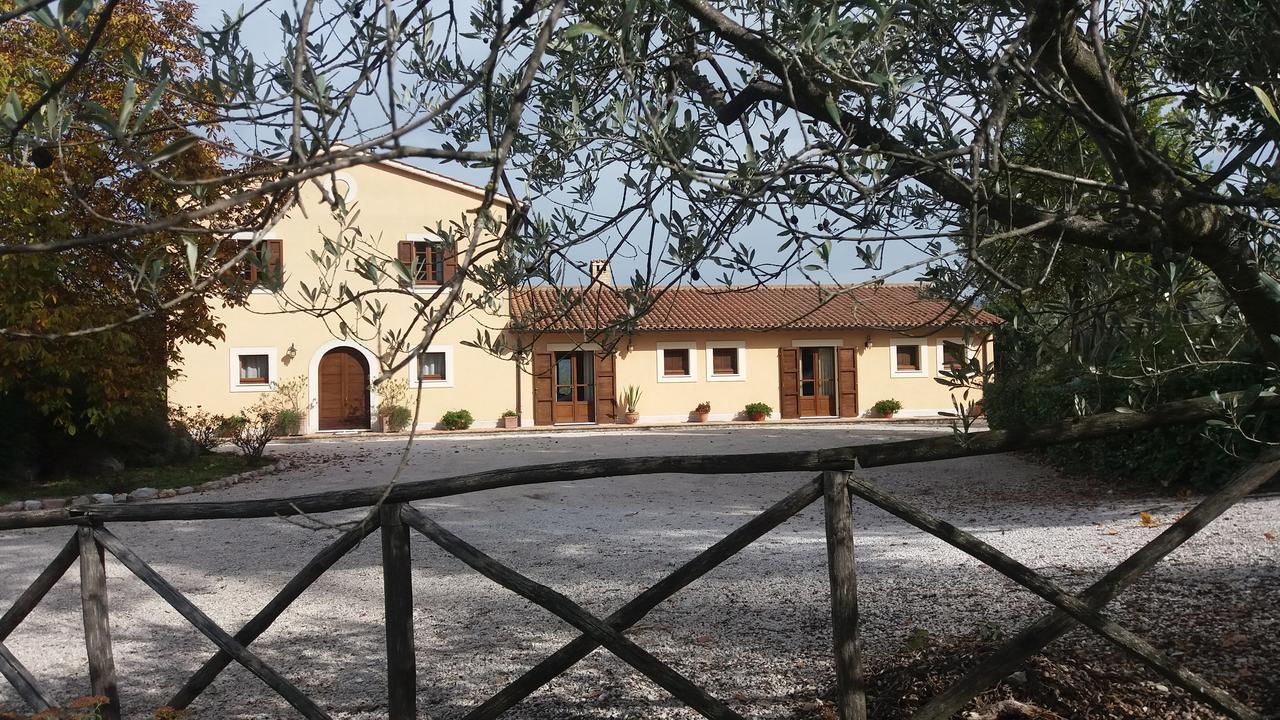 مونتيفالكو Tenuta Colverano المظهر الخارجي الصورة