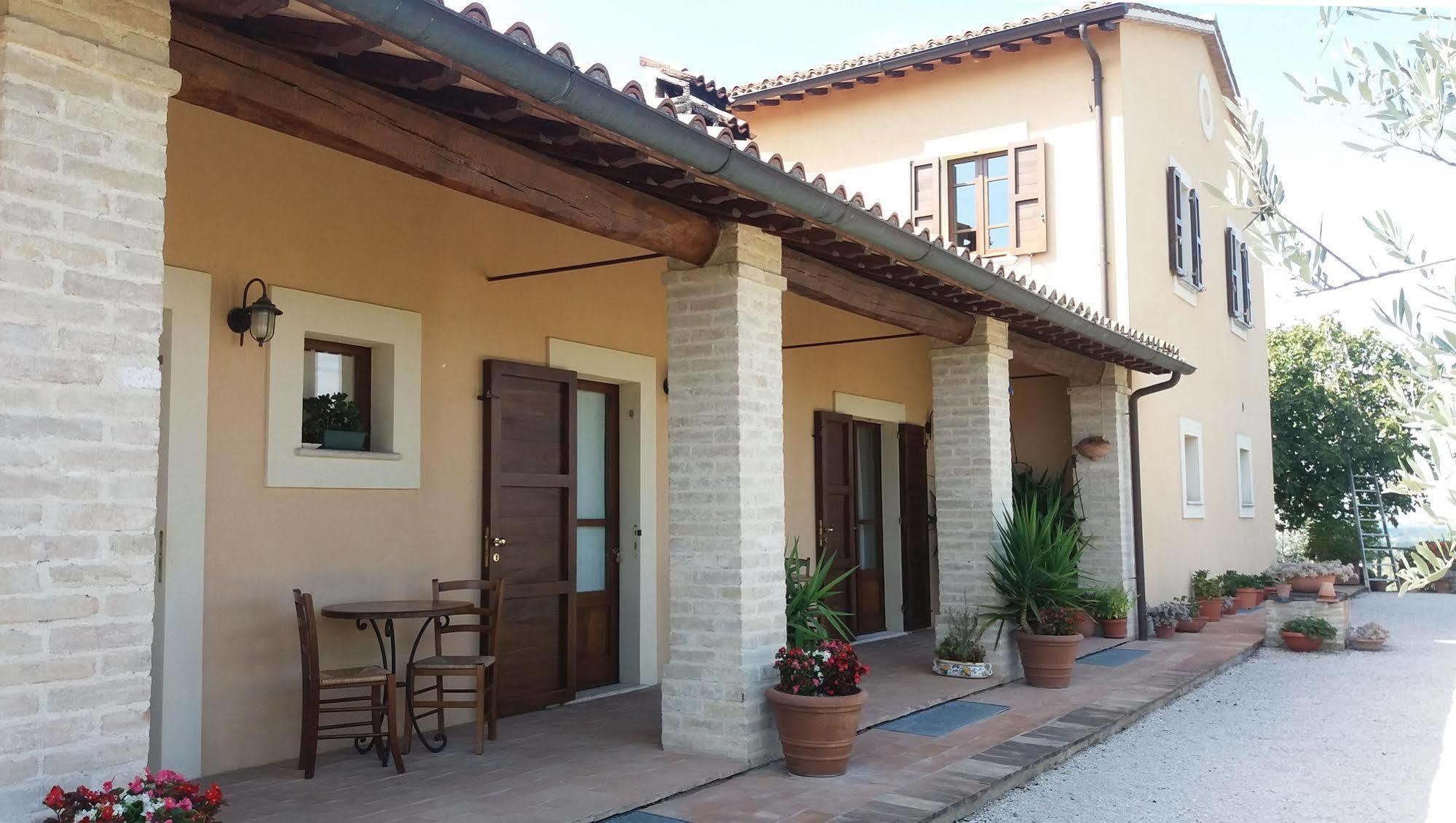 مونتيفالكو Tenuta Colverano المظهر الخارجي الصورة